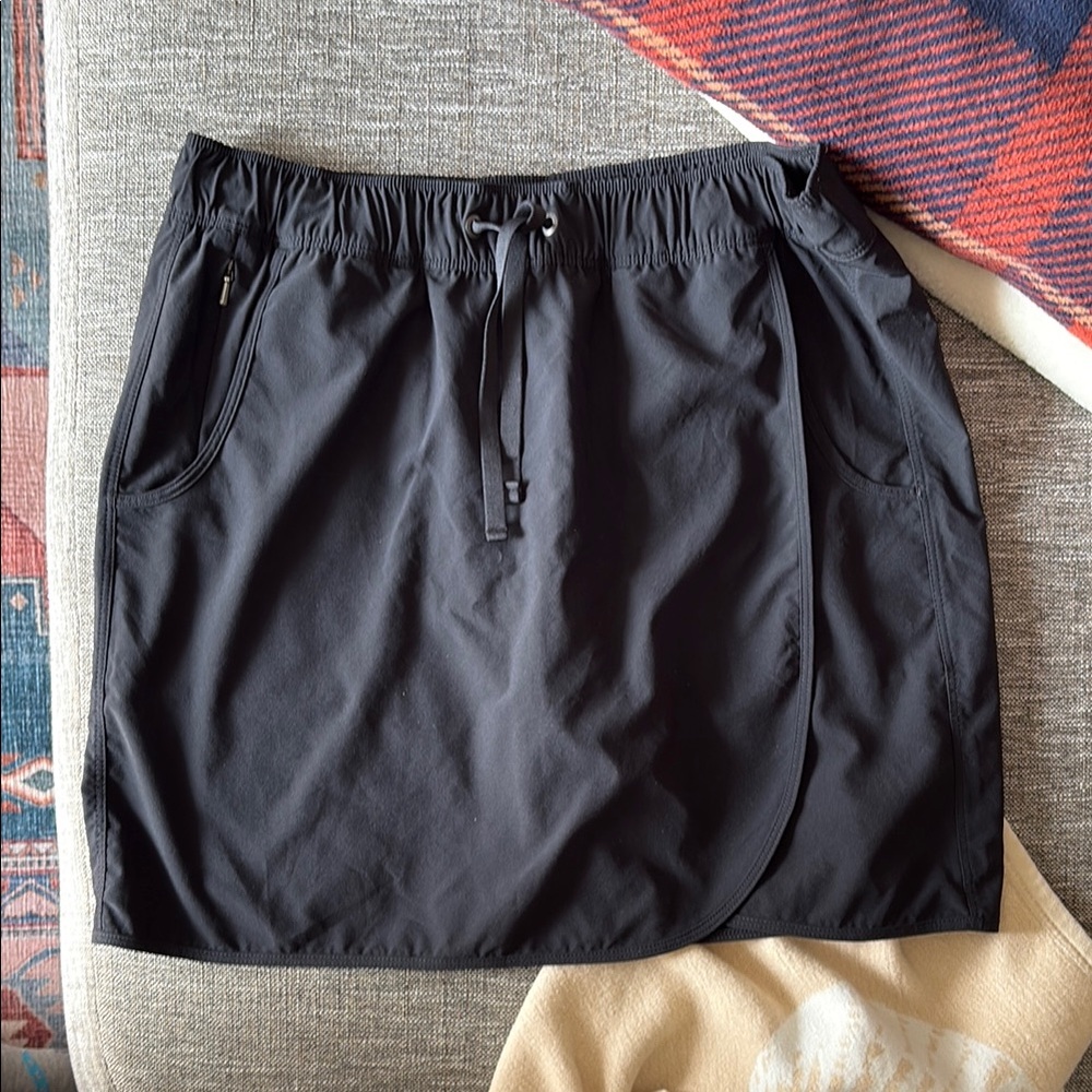 Patagonia Black Drawstring Skort Size Medium